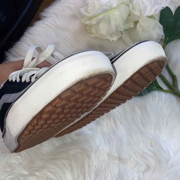 Vans Old Skool Faux Fur Lined Black Sneakers 5.5 - Picture 12 of 17